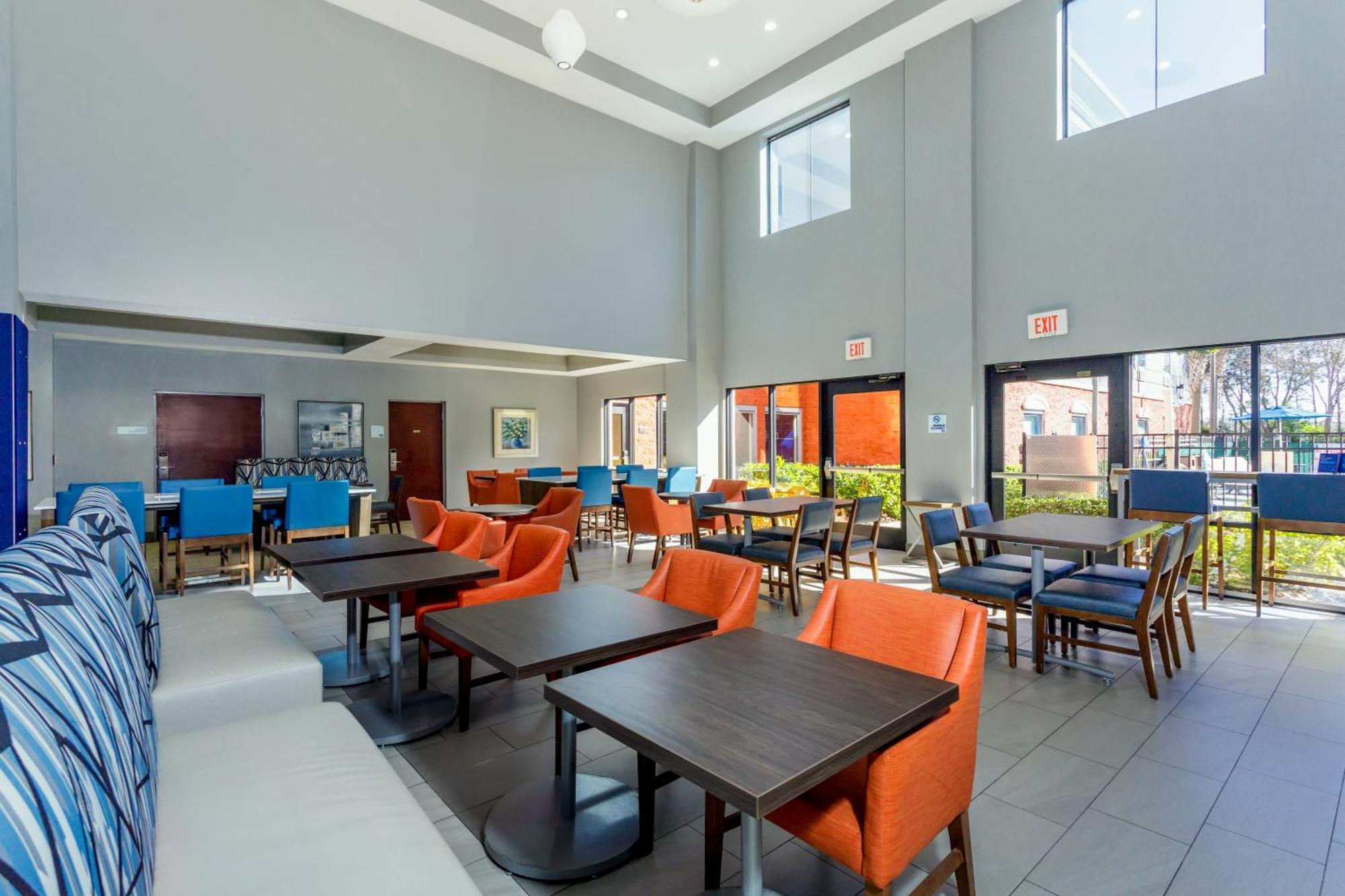 Holiday Inn Express Orlando-Ocoee East, An Ihg Hotel Екстер'єр фото